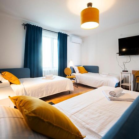 Cozy Nook B&B - Free Private Parking Novi Sad Esterno foto