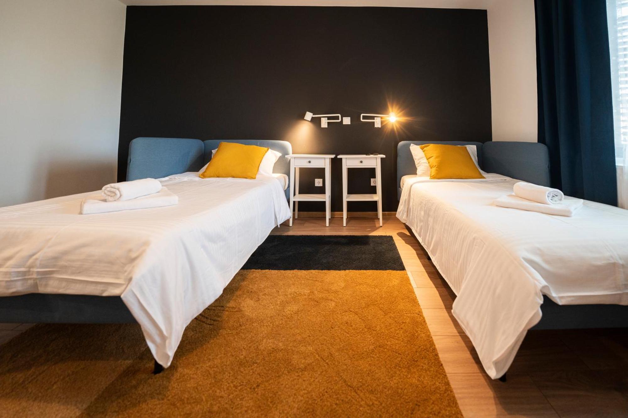 Cozy Nook B&B - Free Private Parking Novi Sad Esterno foto