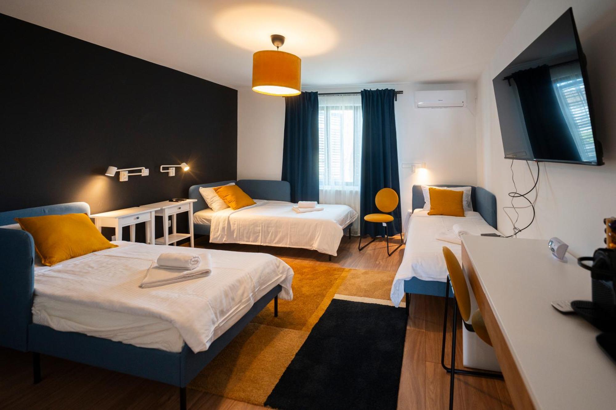 Cozy Nook B&B - Free Private Parking Novi Sad Esterno foto