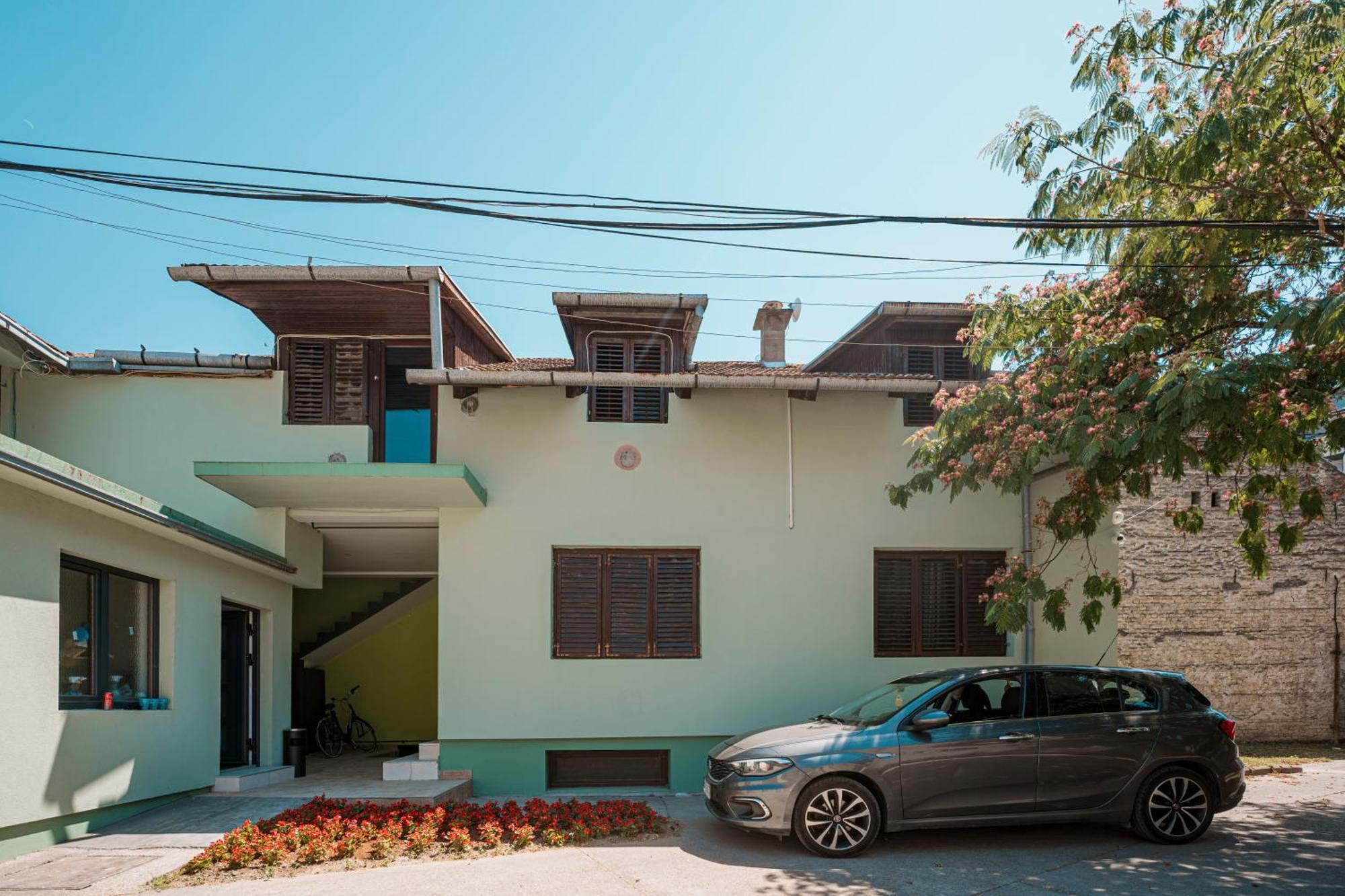 Cozy Nook B&B - Free Private Parking Novi Sad Esterno foto